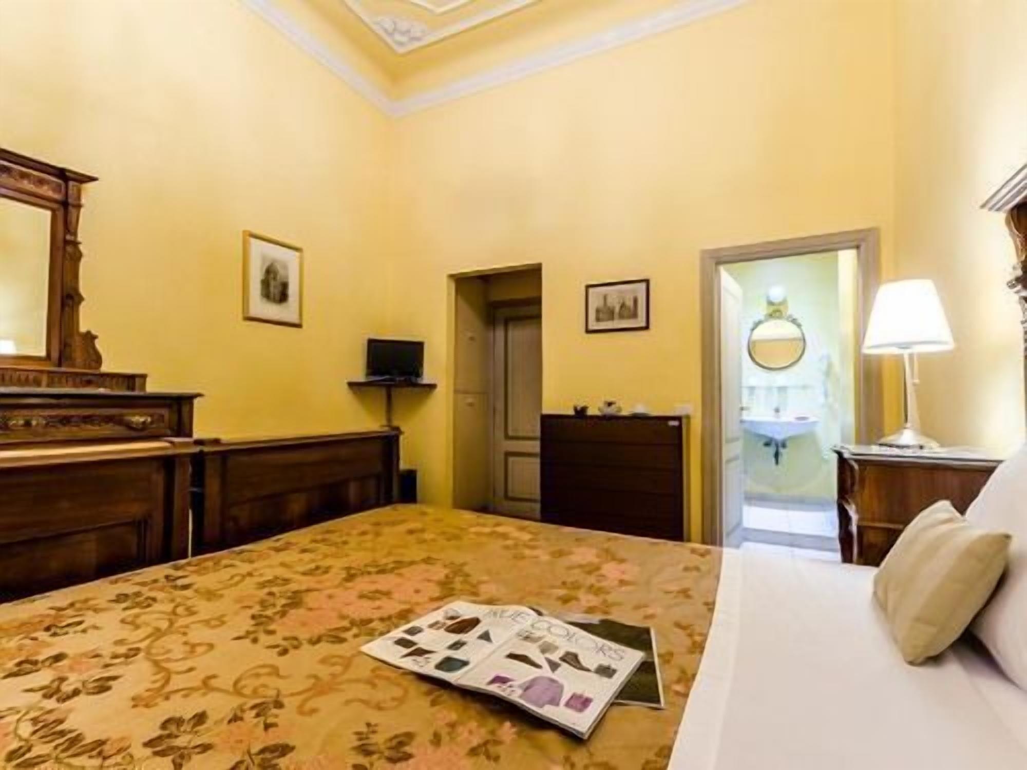 Alojamento de Acomodação e Pequeno-almoço Sangaggio House 3*